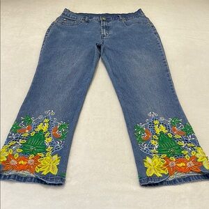 DG 2 BY DIANE GILMAN SIZE 8 Floral Embroidered Blue Jeans